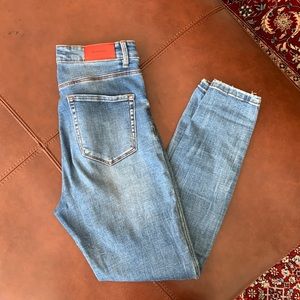 Estradivarius Jean